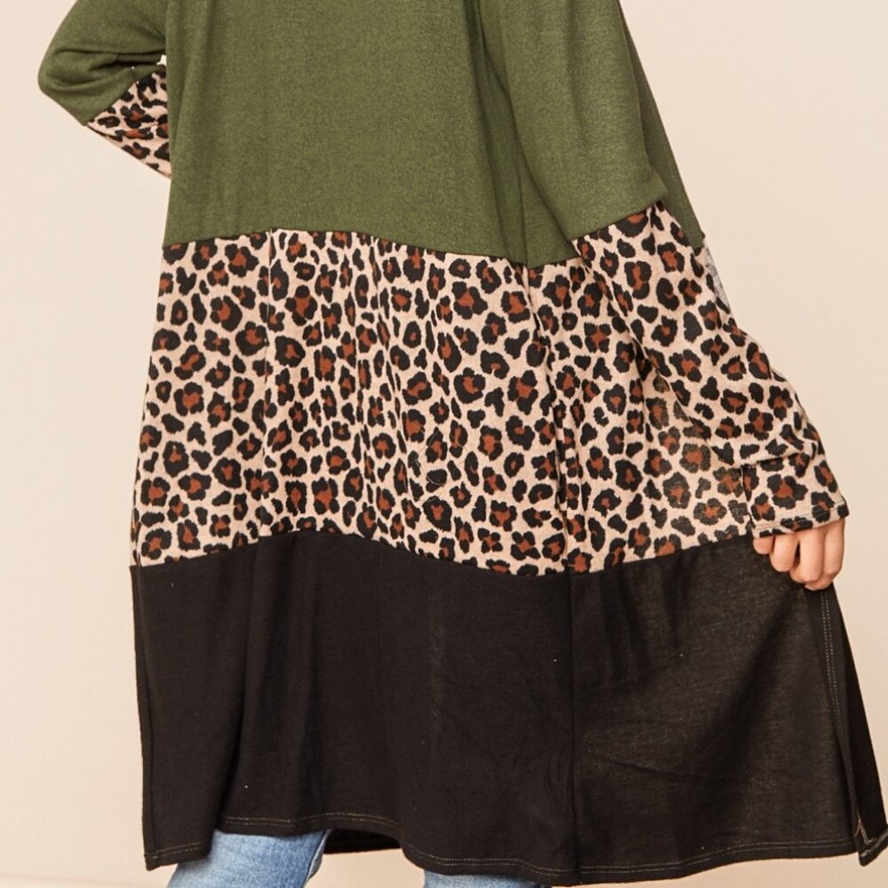 HAPTICS BOHO LEOPARD ANIMAL COLOR BLOCK MEDIUM LONG SLEEVE POCKETS CARDIGAN - Picture 4 of 12